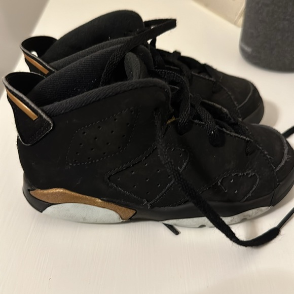 Nike Air Jordan 6 Retro Black Metallic Gold PS - Picture 3 of 4